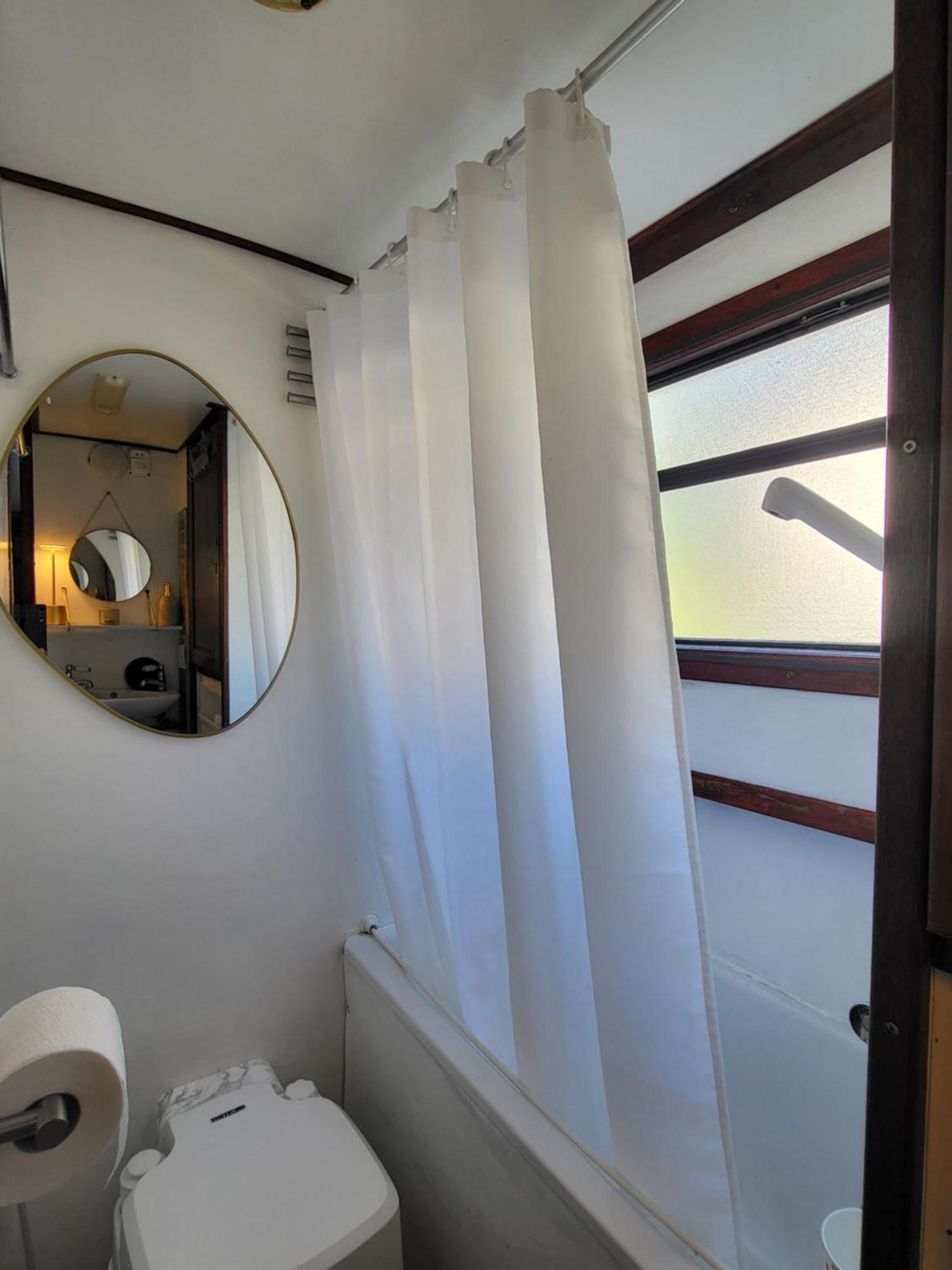 伦敦 Comfy Canal Boat In Little Venice For Family & Friends酒店 外观 照片